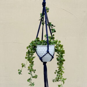 Kwietnik wiszący makrama ze sznurka boho FIOLET