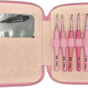 Szydełka w piórniku różowe