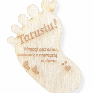 Drewniana zawieszka do samochodu auta stópka stopa grawer wracaj ostrożnie